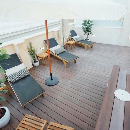 One&Lux Byron Suites Sevilla Eksteriør billede