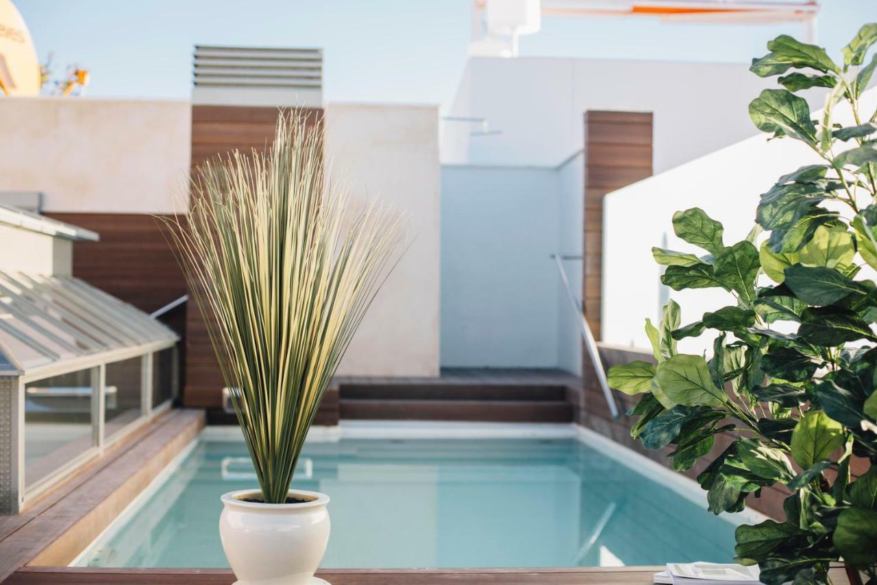 One&Lux Byron Suites Sevilla Eksteriør billede