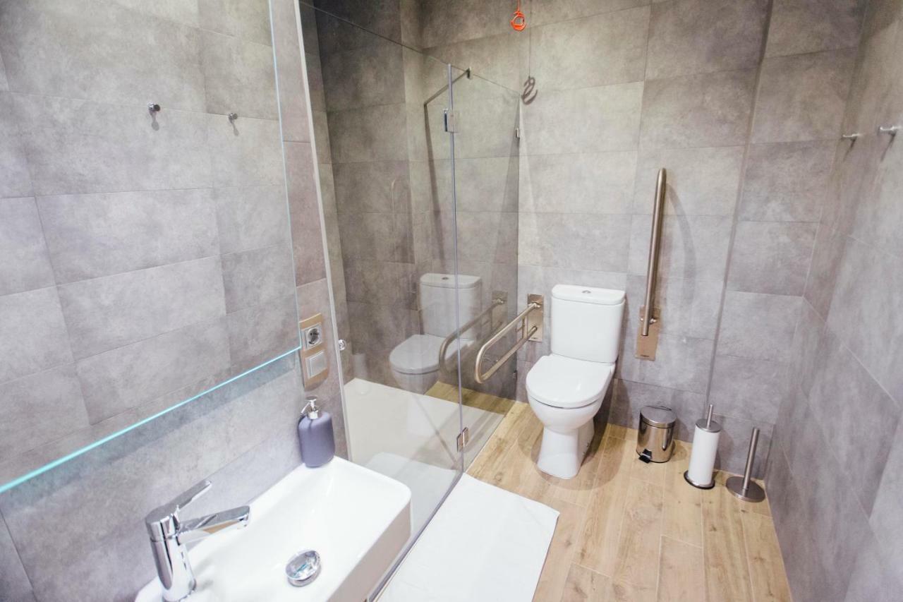 One&Lux Byron Suites Sevilla Eksteriør billede