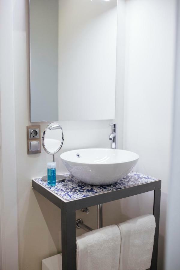 One&Lux Byron Suites Sevilla Eksteriør billede
