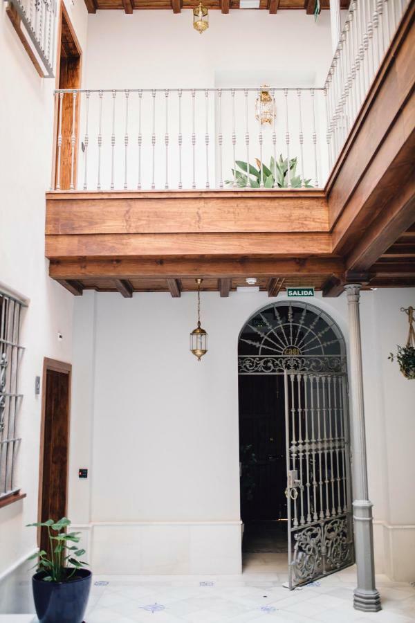 One&Lux Byron Suites Sevilla Eksteriør billede