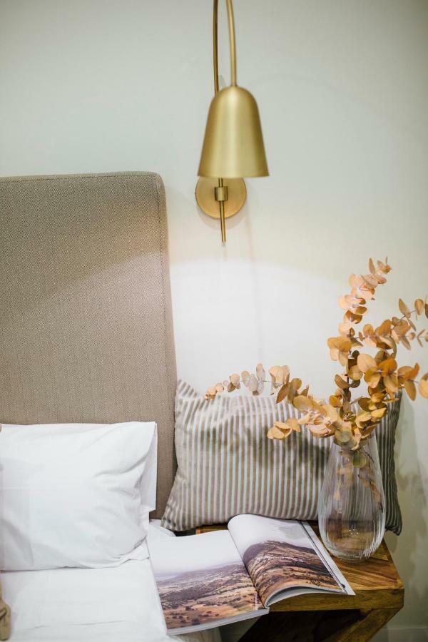 One&Lux Byron Suites Sevilla Eksteriør billede