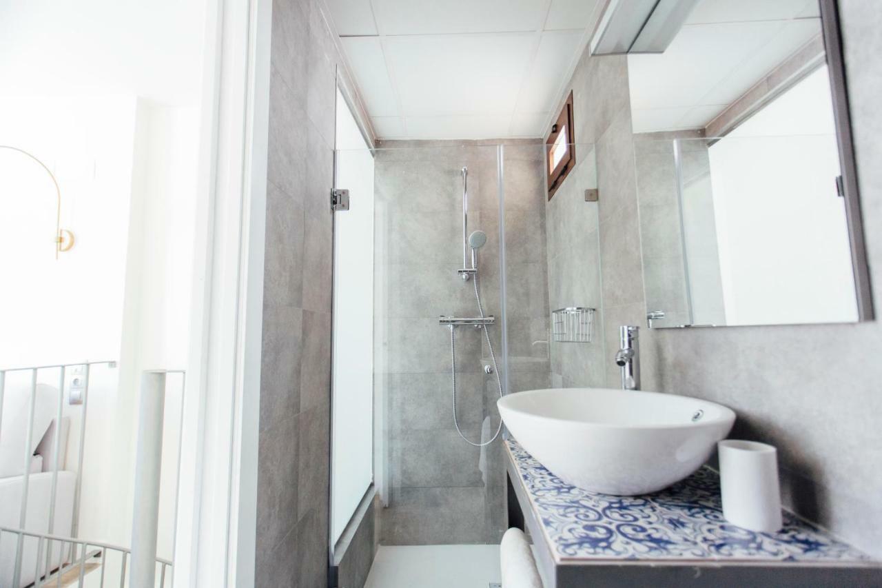 One&Lux Byron Suites Sevilla Eksteriør billede